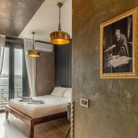 Galileo Balcony By Station Milan
